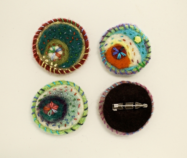 Event image  NEEDLE FELTED BROOCH
